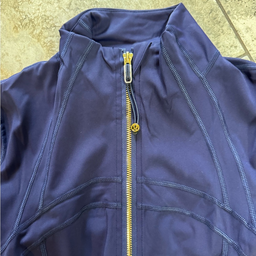 Lulu define jacket - Picture 3 of 6